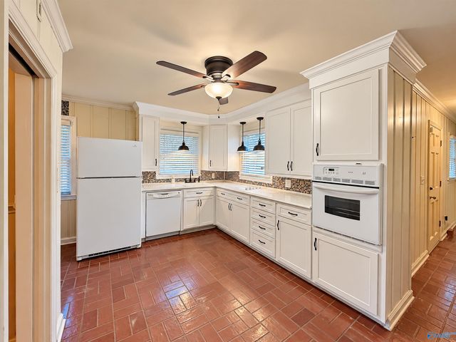1615 Woodland Street, Decatur, AL 35601