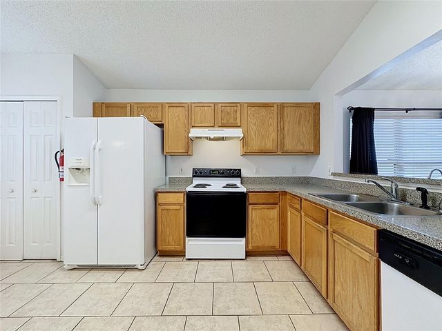 659 DURANGO LOOP STREET, Davenport, FL 33897