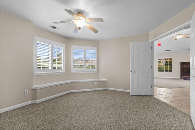 2794 Summerbreeze Place, Redding, CA 96001