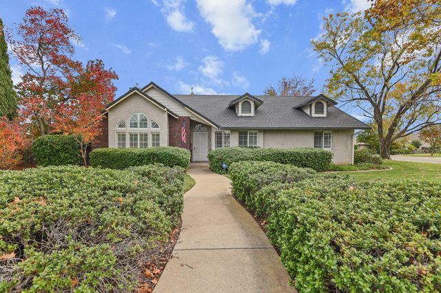 2794 Summerbreeze Place, Redding, CA 96001