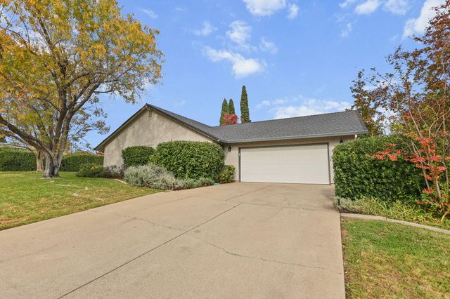 2794 Summerbreeze Place, Redding, CA 96001