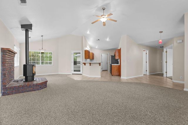 2794 Summerbreeze Place, Redding, CA 96001
