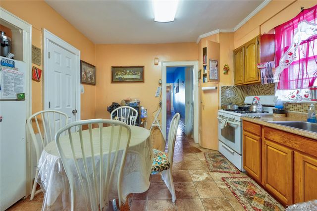 19132 113th Avenue, Saint Albans, NY 11412