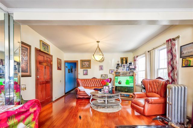 19132 113th Avenue, Saint Albans, NY 11412