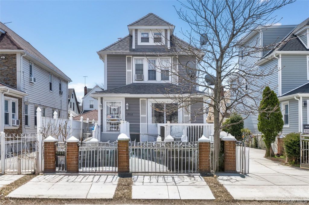 19132 113th Avenue, Saint Albans, NY 11412