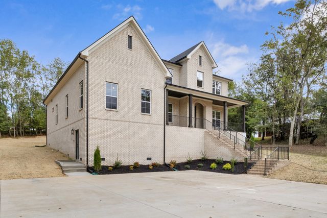 200 Sydney Dr, Goodlettsville, TN 37072