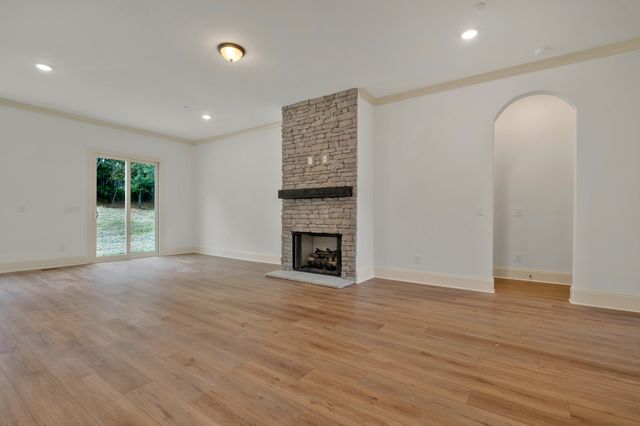 200 Sydney Dr, Goodlettsville, TN 37072