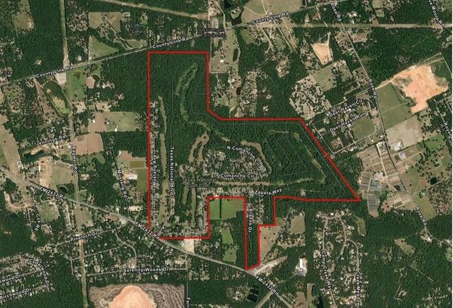 8720 Clubhouse Drive, Willis, TX 77378