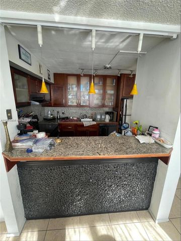 9460 Live Oak Place 309, Davie, FL 33324