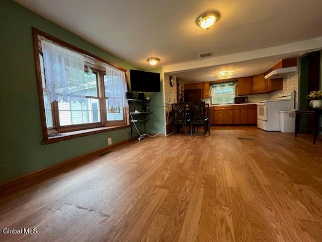 12 Cottage Lane, Bethlehem, NY 12158