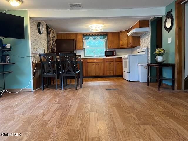 12 Cottage Lane, Bethlehem, NY 12158