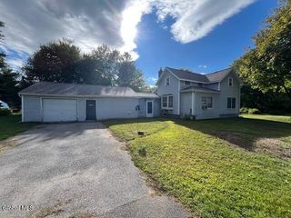 12 Cottage Lane, Bethlehem, NY 12158