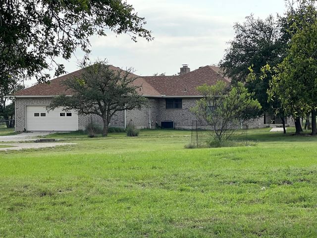 5078 Friedrich Rd, Fredericksburg, TX 78624