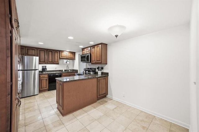 1700 Woodcliff Way NE, Atlanta, GA 30329