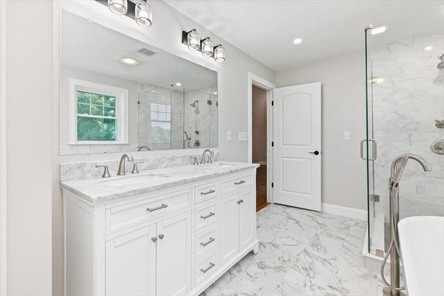 150 Nashua Rd, Dracut, MA 01826