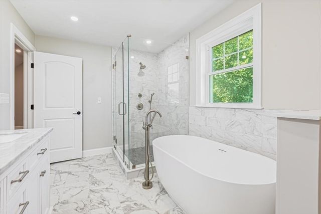 150 Nashua Rd, Dracut, MA 01826