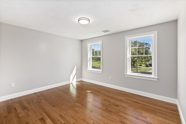 150 Nashua Rd, Dracut, MA 01826