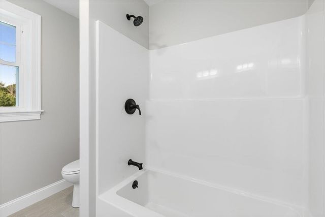 150 Nashua Rd, Dracut, MA 01826