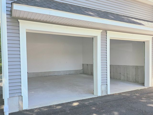 150 Nashua Rd, Dracut, MA 01826