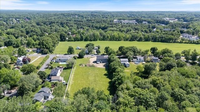 150 Nashua Rd, Dracut, MA 01826