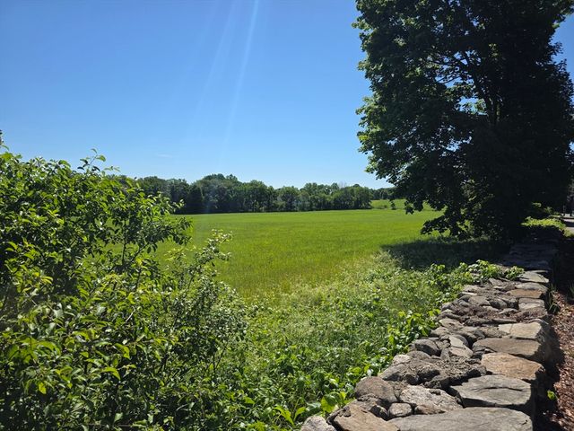 150 Nashua Rd, Dracut, MA 01826