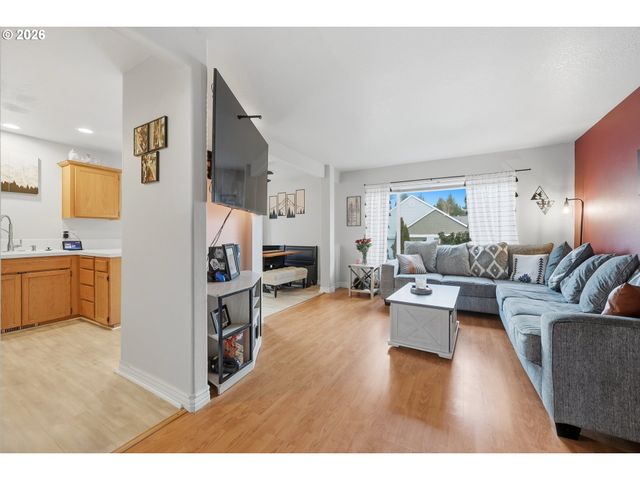 39307 WOODBURY Way, Sandy, OR 97055