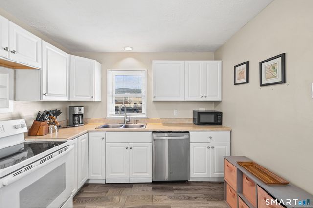 116 College Place, Fairfield, CT 06824