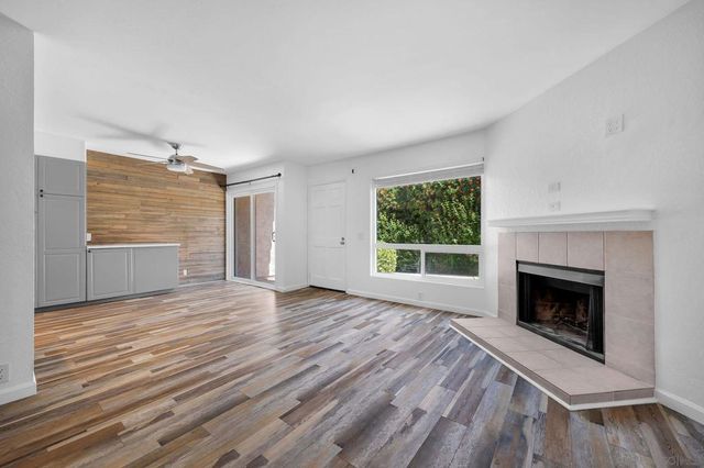 687 Ascot Drive H, Vista, CA 92083