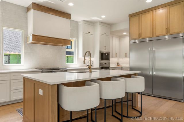 17822 E Patriot Drive, Owasso, OK 74055