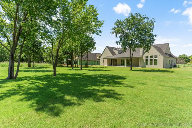 17822 E Patriot Drive, Owasso, OK 74055