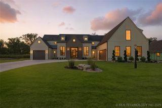 17822 E Patriot Drive, Owasso, OK 74055