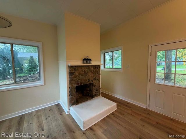 1131 Kettering Street, Burton, MI 48509