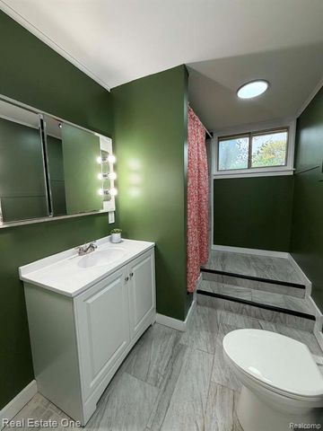 1131 Kettering Street, Burton, MI 48509