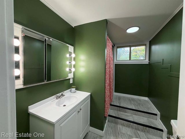 1131 Kettering Street, Burton, MI 48509