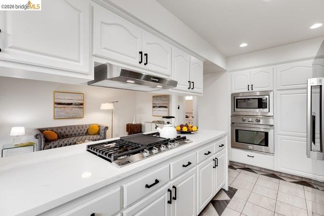 1298 Ribbon St, Foster City, CA 94404