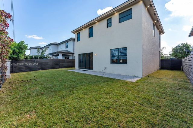 16175 SW 136th Ter, Miami, FL 33196