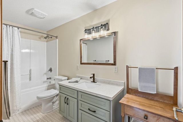 320 Willink Drive, Baldwin, WI 54002