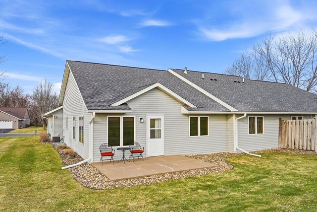 320 Willink Drive, Baldwin, WI 54002