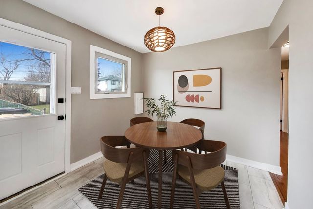 1916 Courtland Avenue, Park Ridge, IL 60068