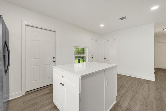 1202 N Roberson Street, Conroe, TX 77301
