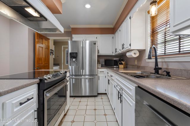428 Cove Drive, Biloxi, MS 39531