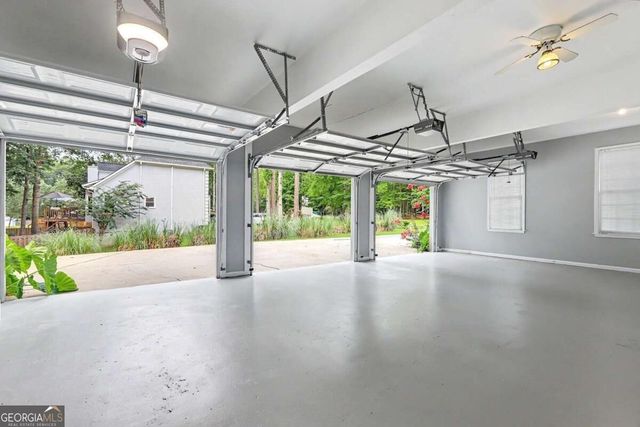 205 Harbor Lakes Way, Fayetteville, GA 30215