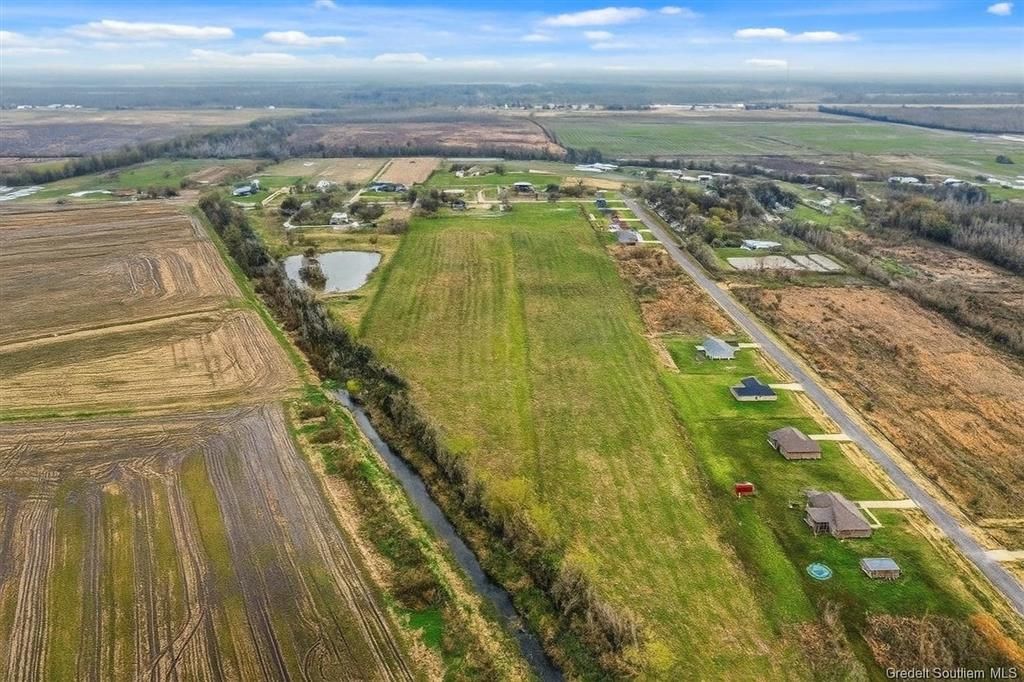 McCown, Iowa, LA 70647