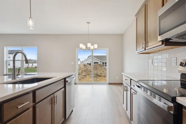 2715 Autumn Woods Drive, Cedar Falls, IA 50613