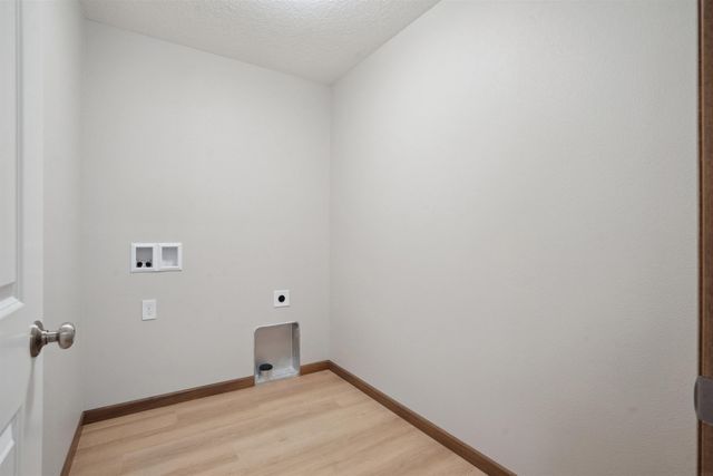 2715 Autumn Woods Drive, Cedar Falls, IA 50613