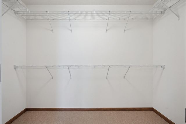 2715 Autumn Woods Drive, Cedar Falls, IA 50613