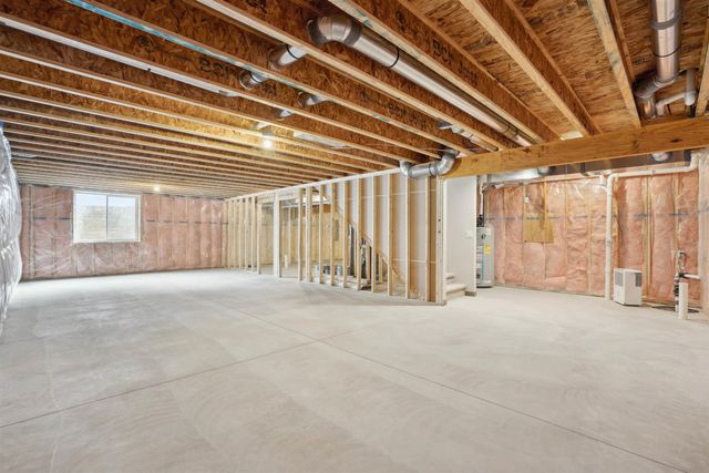 2715 Autumn Woods Drive, Cedar Falls, IA 50613