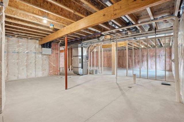 2715 Autumn Woods Drive, Cedar Falls, IA 50613