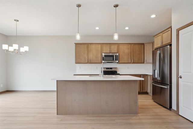 2715 Autumn Woods Drive, Cedar Falls, IA 50613