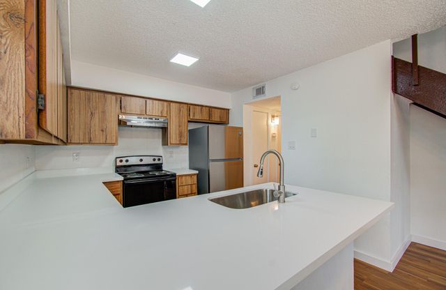 12203 Sandpiper Drive 122, Houston, TX 77035